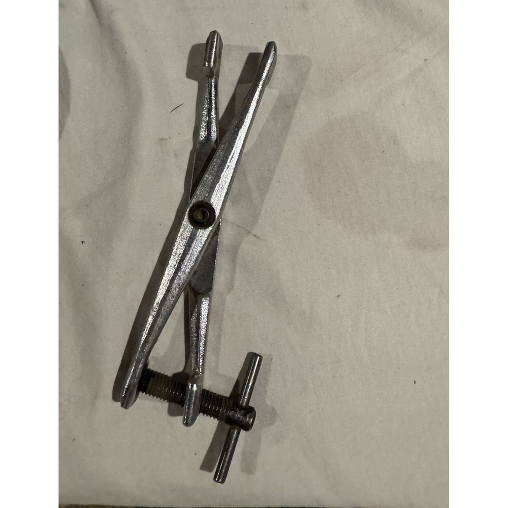 Disc Brake Pad Spreader